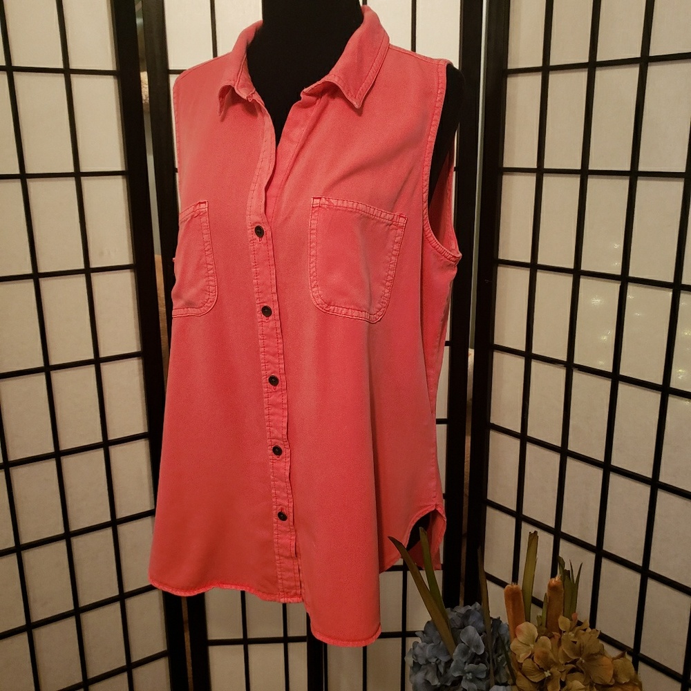 ☆☆Rock & Republic soft button down sleeveless shir